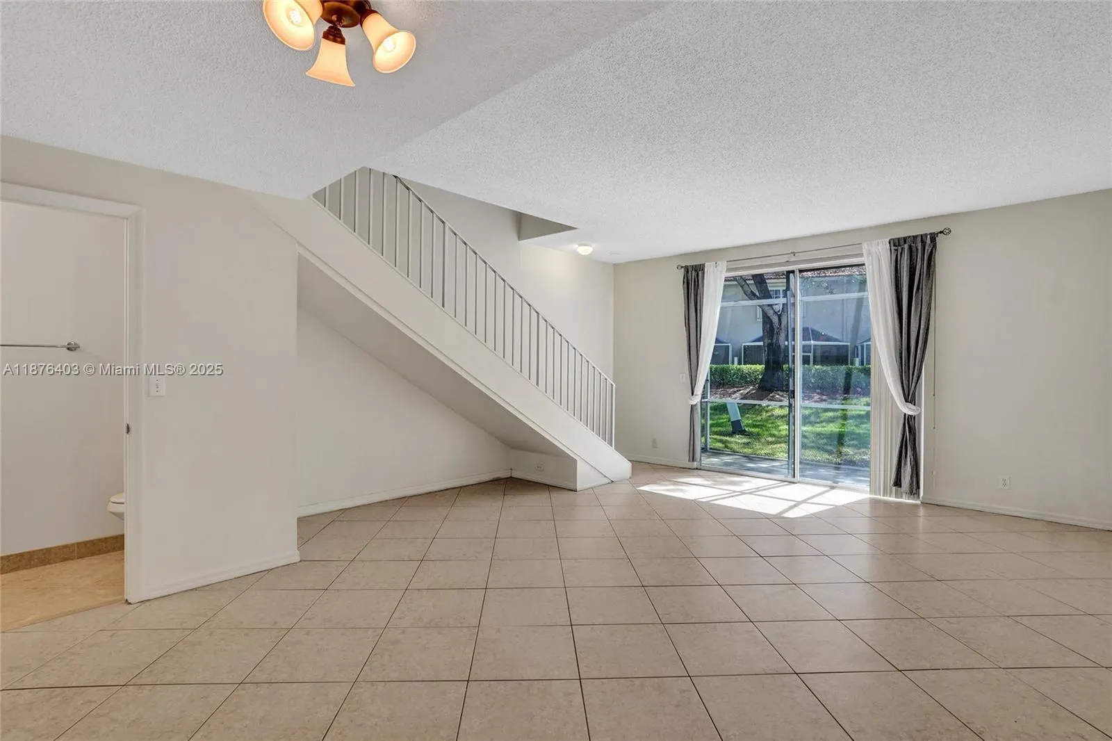1210 Sorrento Dr, #1210