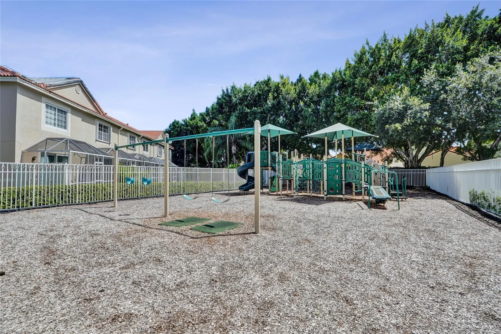 1210 Sorrento Dr, #1210