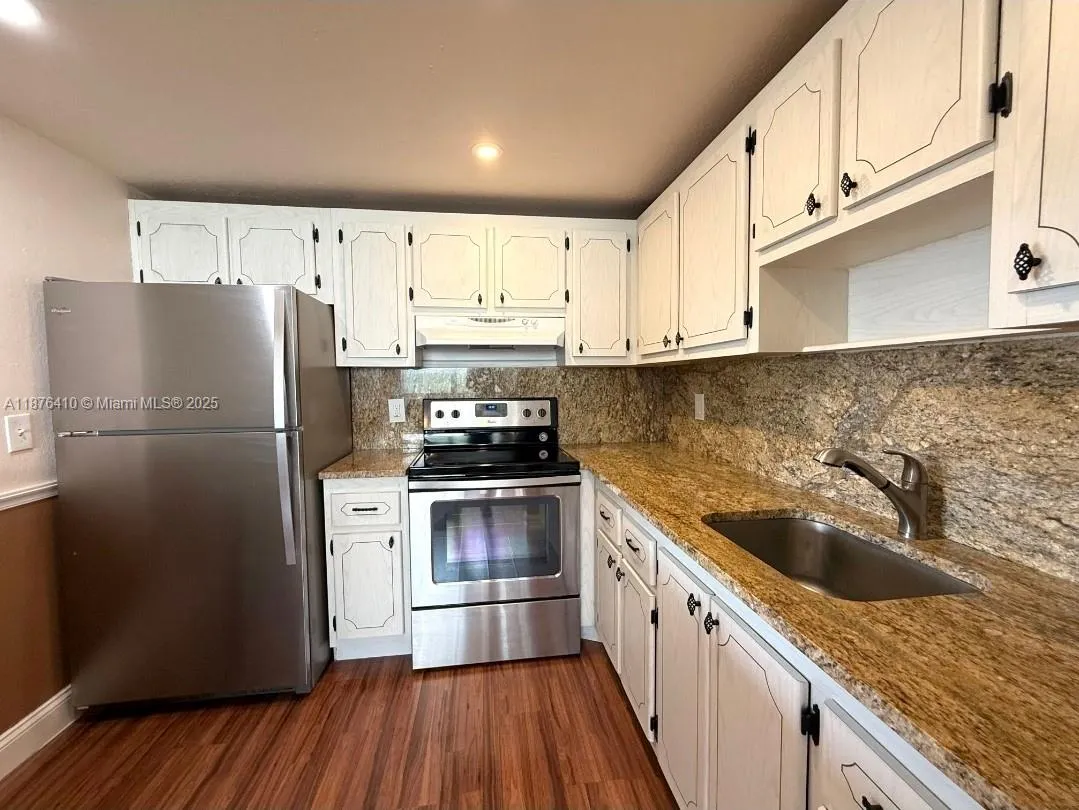 407 Brittany I, #407