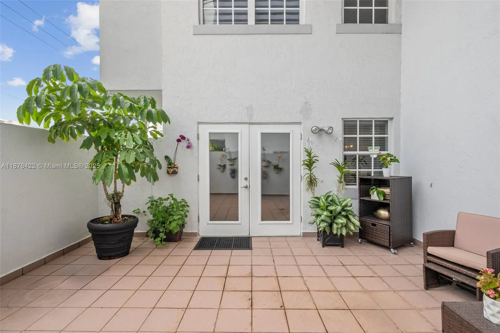 49 Majorca Ave, #203