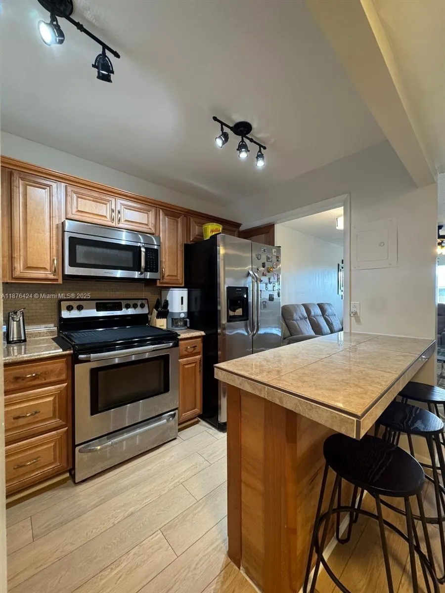 8305 Sunrise Lakes Blvd, #312
