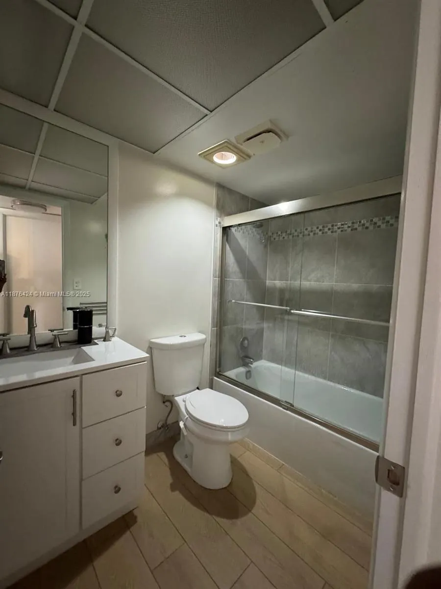 8305 Sunrise Lakes Blvd, #312