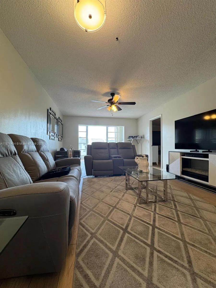 8305 Sunrise Lakes Blvd, #312