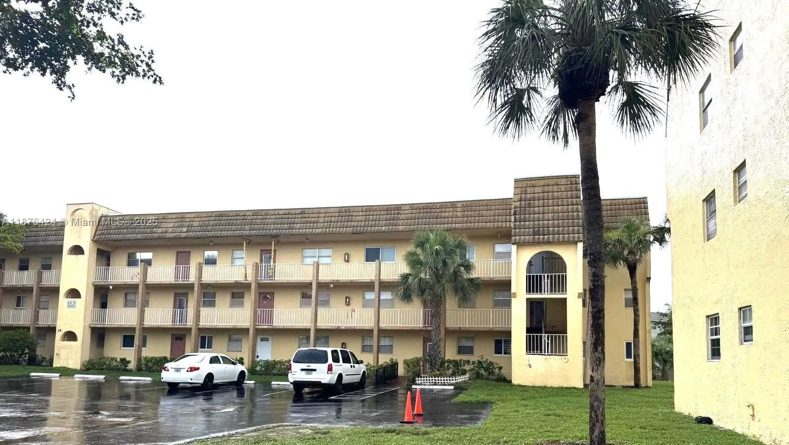 8305 Sunrise Lakes Blvd, #312