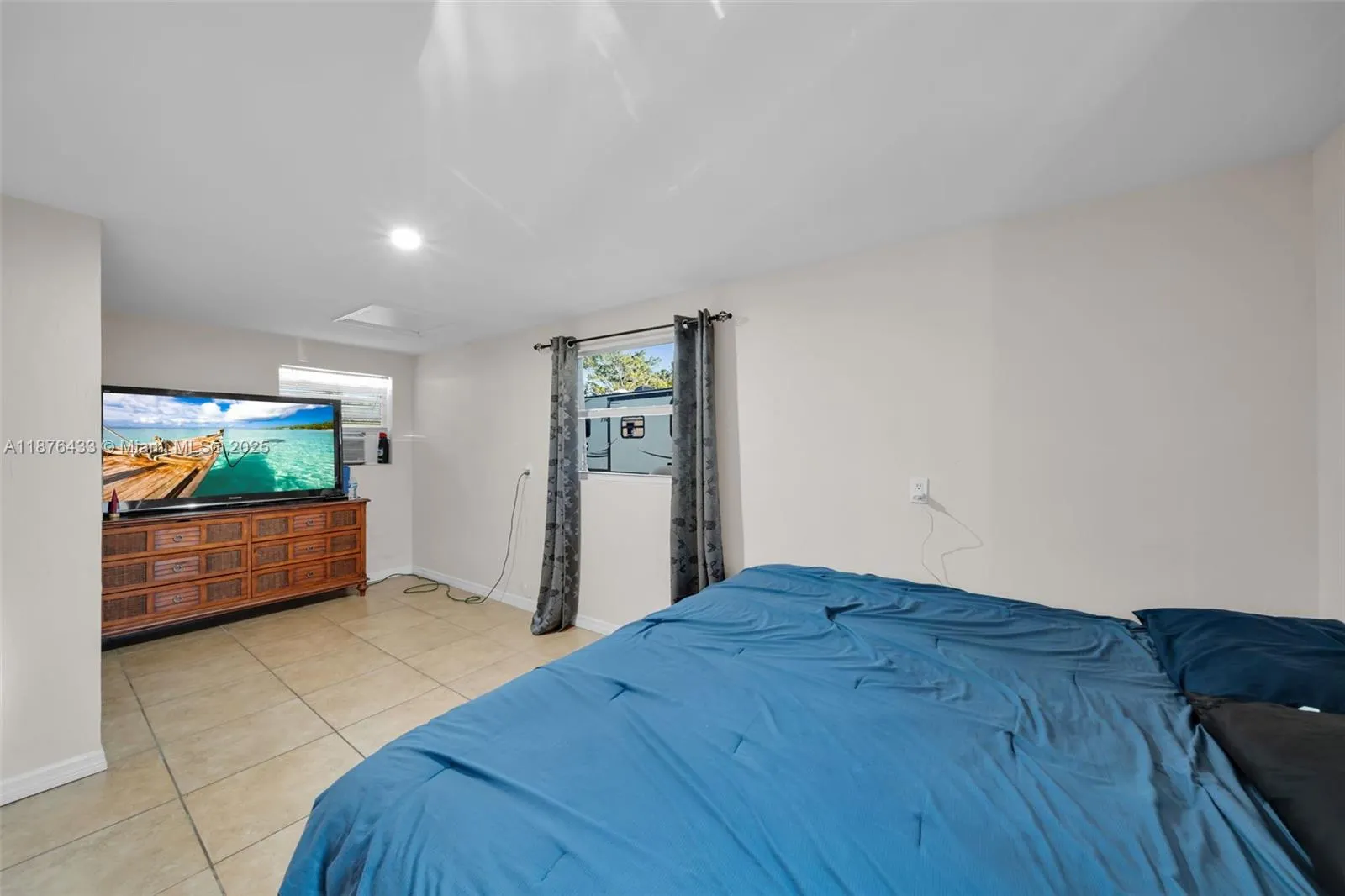 10651 Marie St.