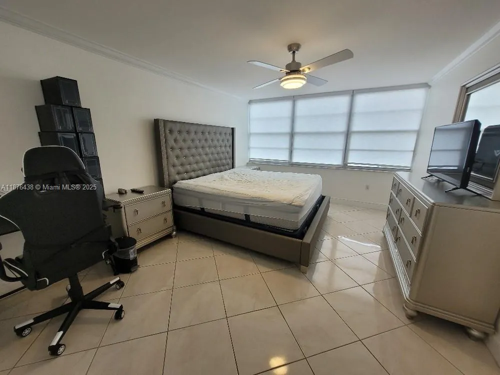 18081 Biscayne Blvd, #1102