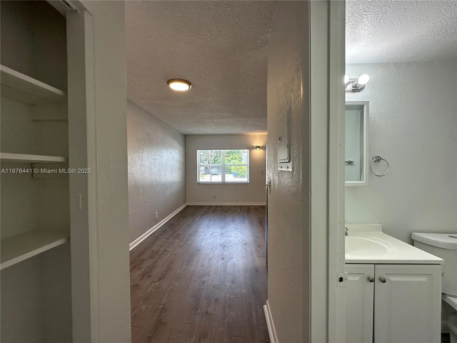3660 NE 11th Ave, #2