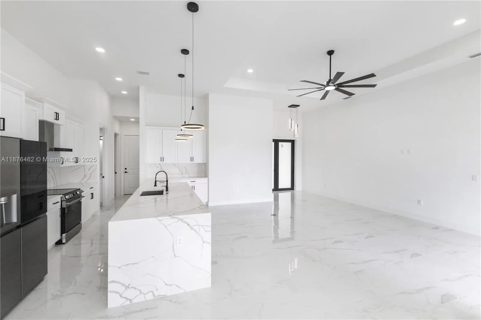 4330 NW 34th St