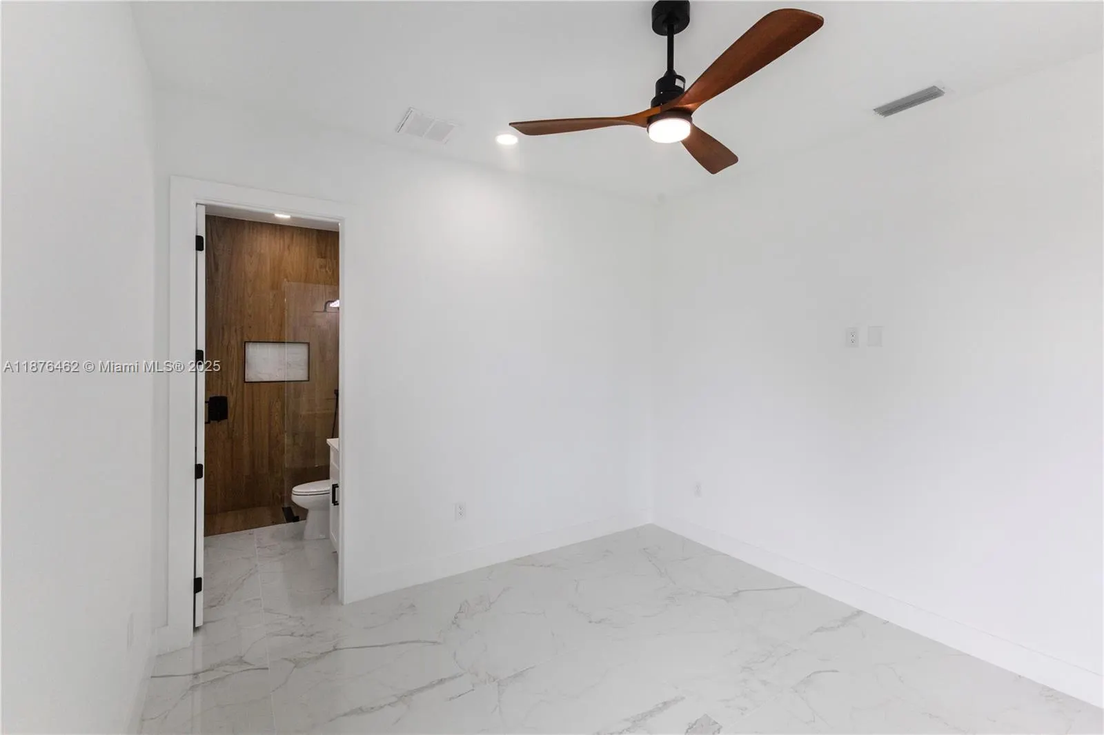 4330 NW 34th St