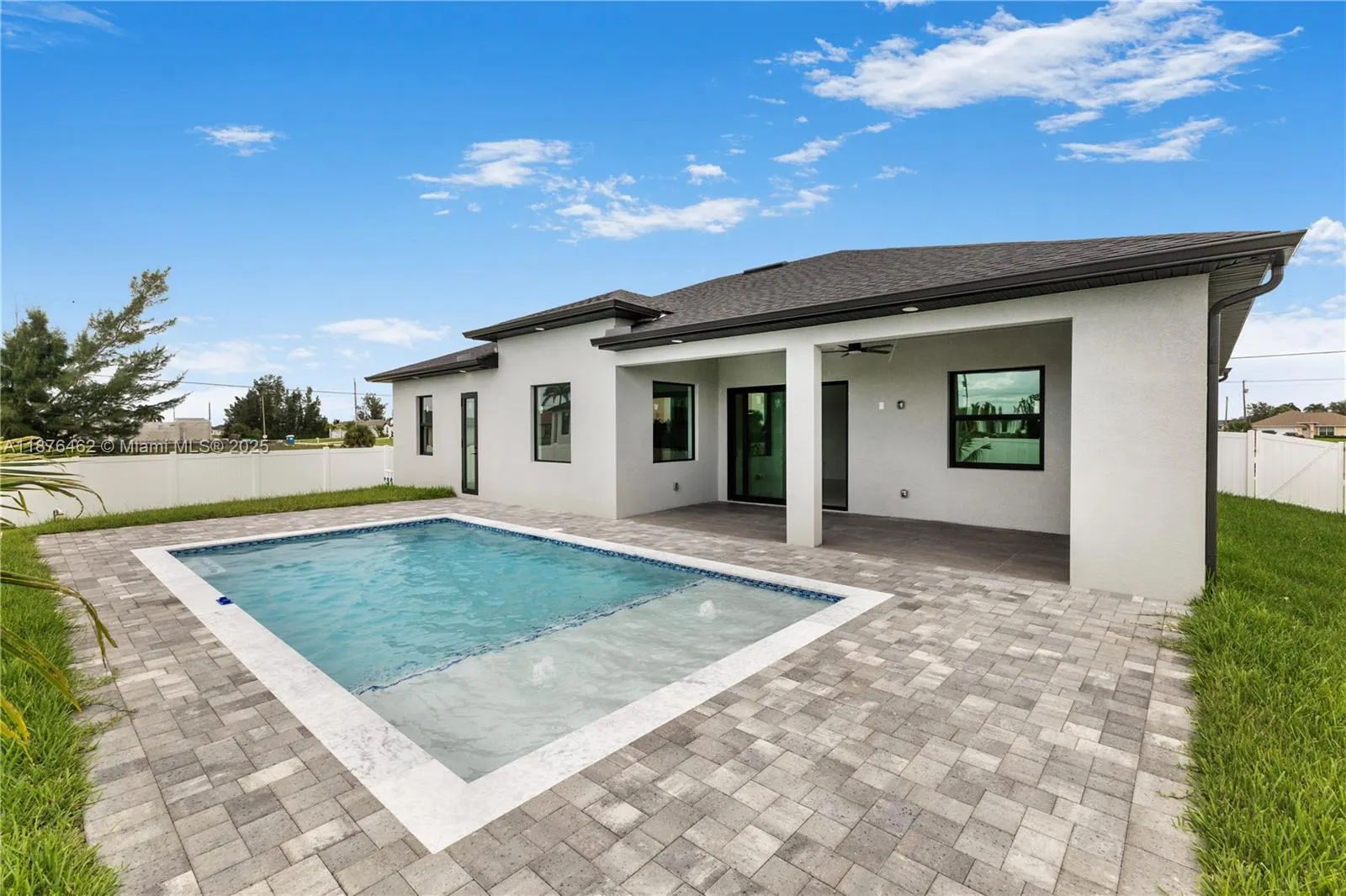 4330 NW 34th St