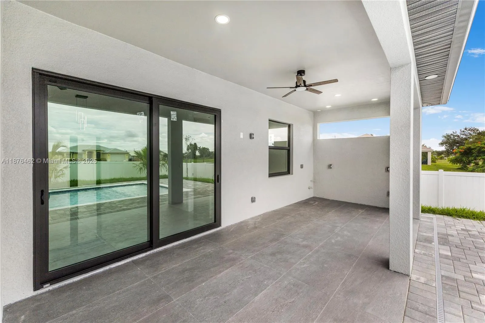 4330 NW 34th St