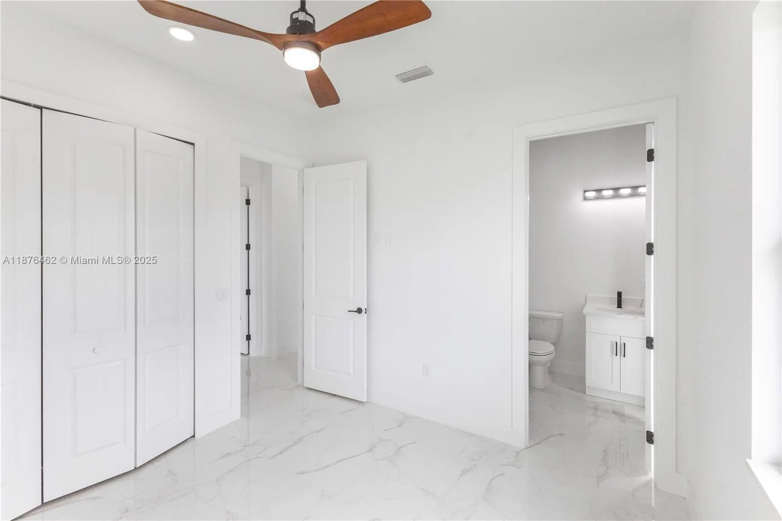 4330 NW 34th St