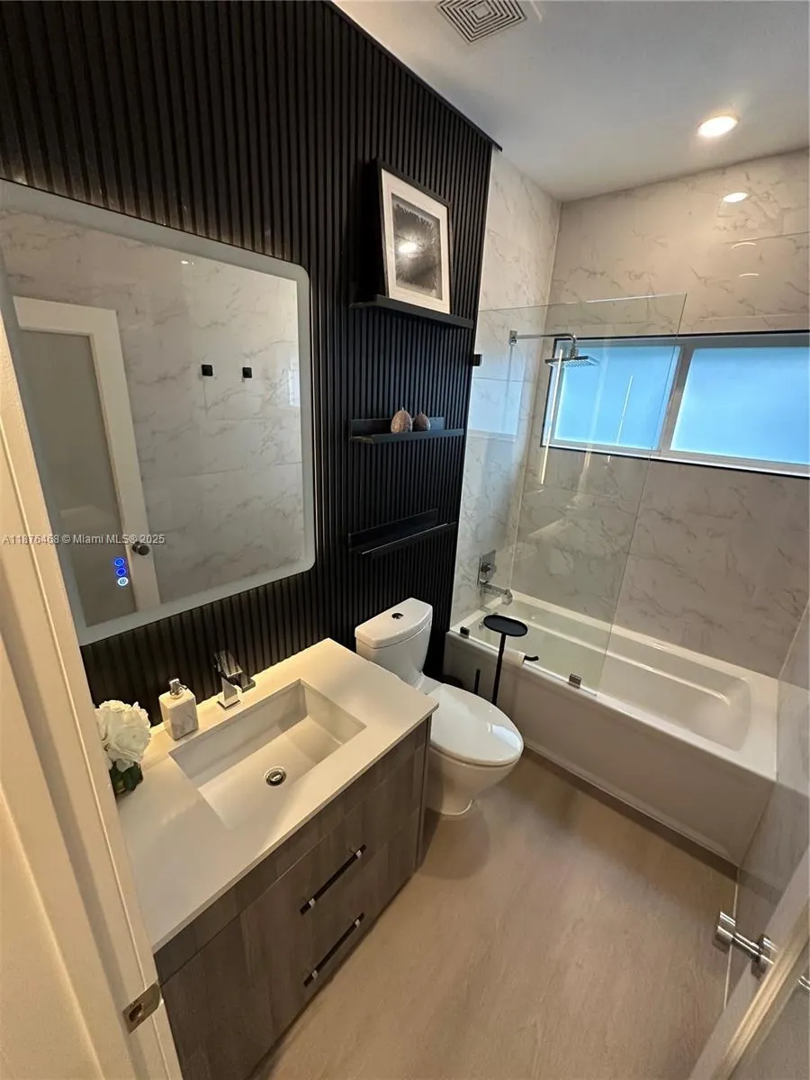 7700 Coquina Dr