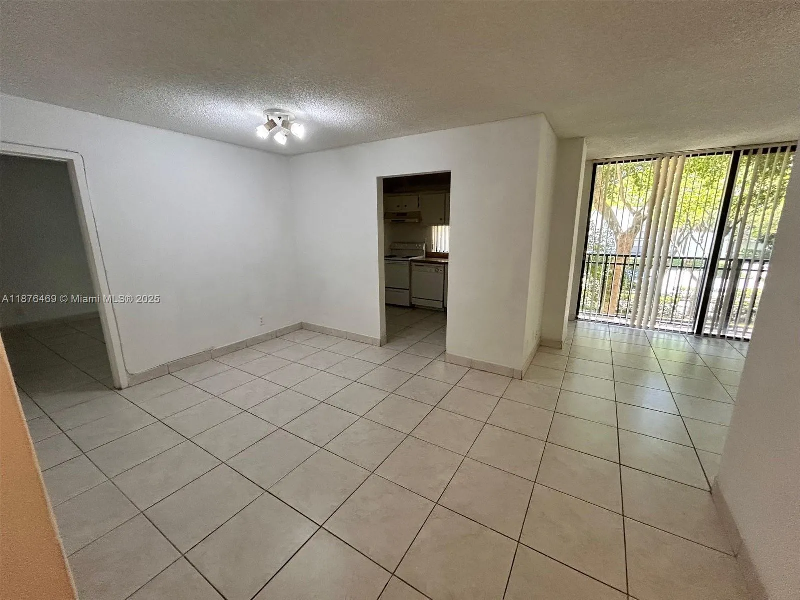 16919 N Bay Rd, #214
