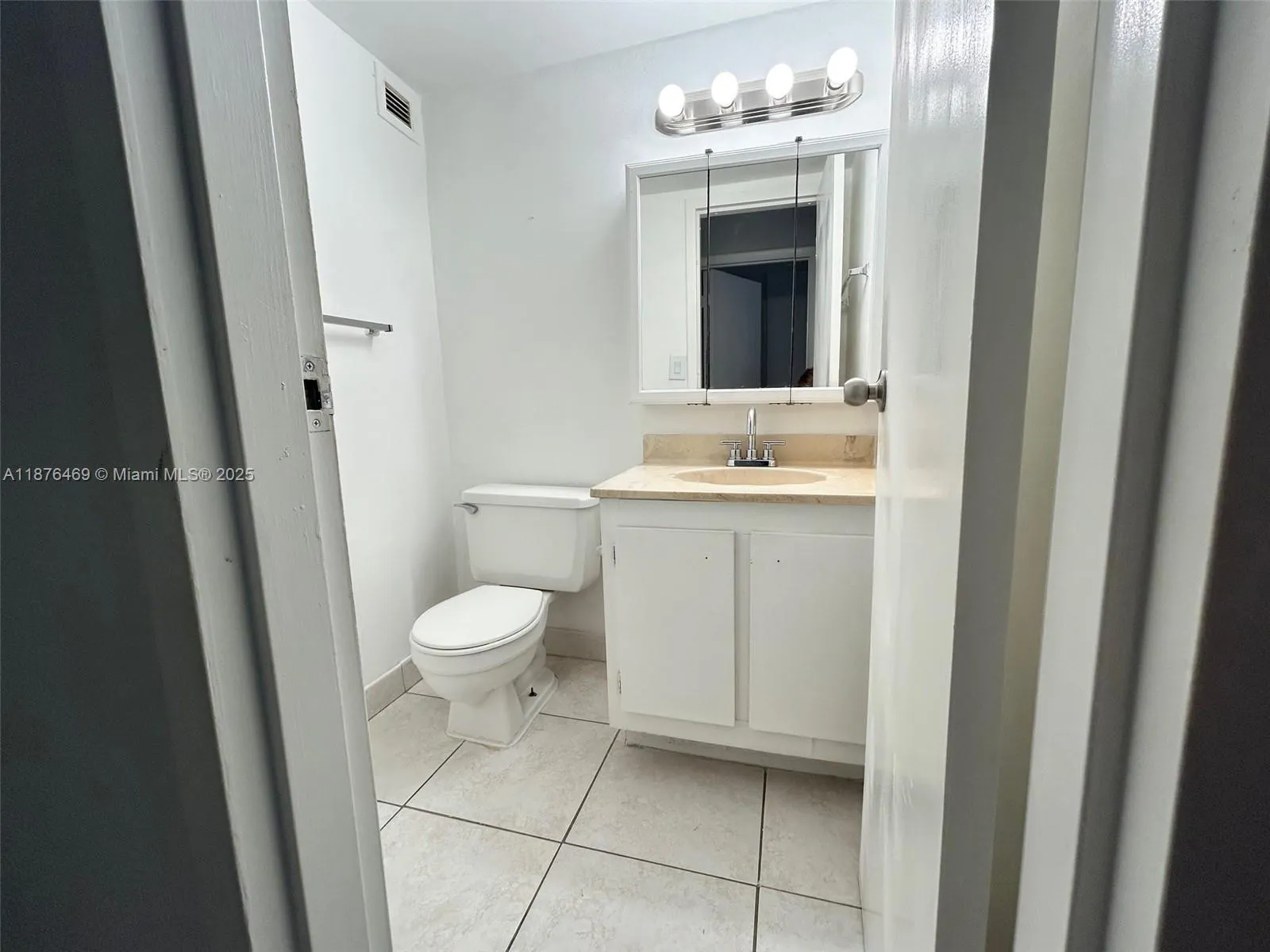 16919 N Bay Rd, #214