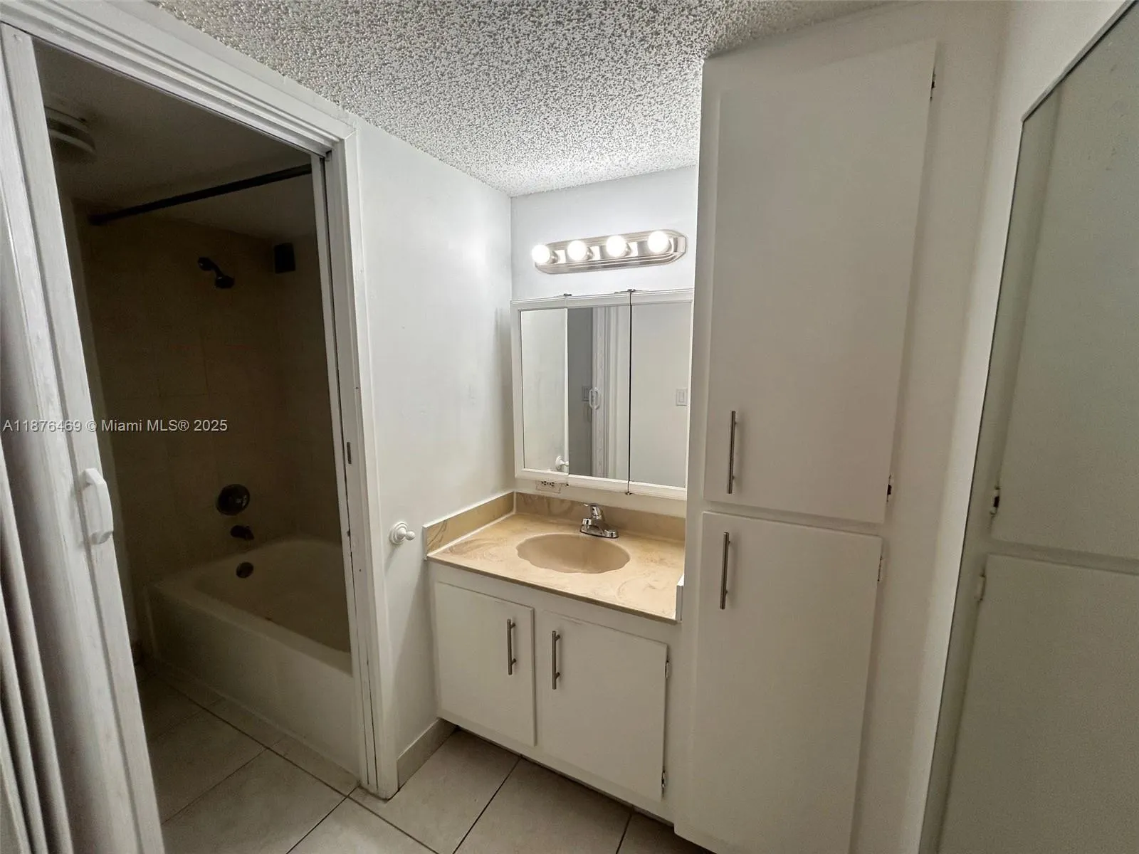 16919 N Bay Rd, #214