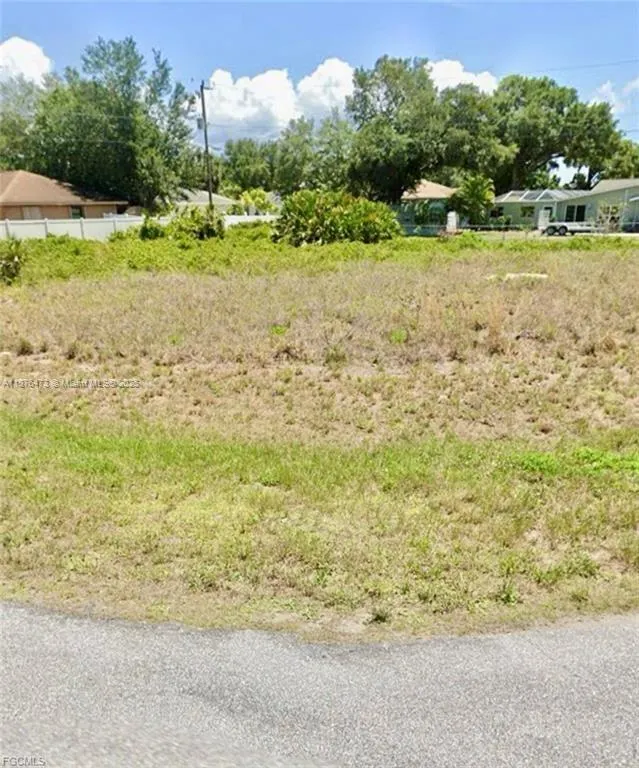 21359 Leonard Ave.
