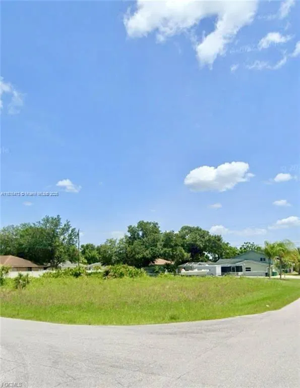 21359 Leonard Ave.