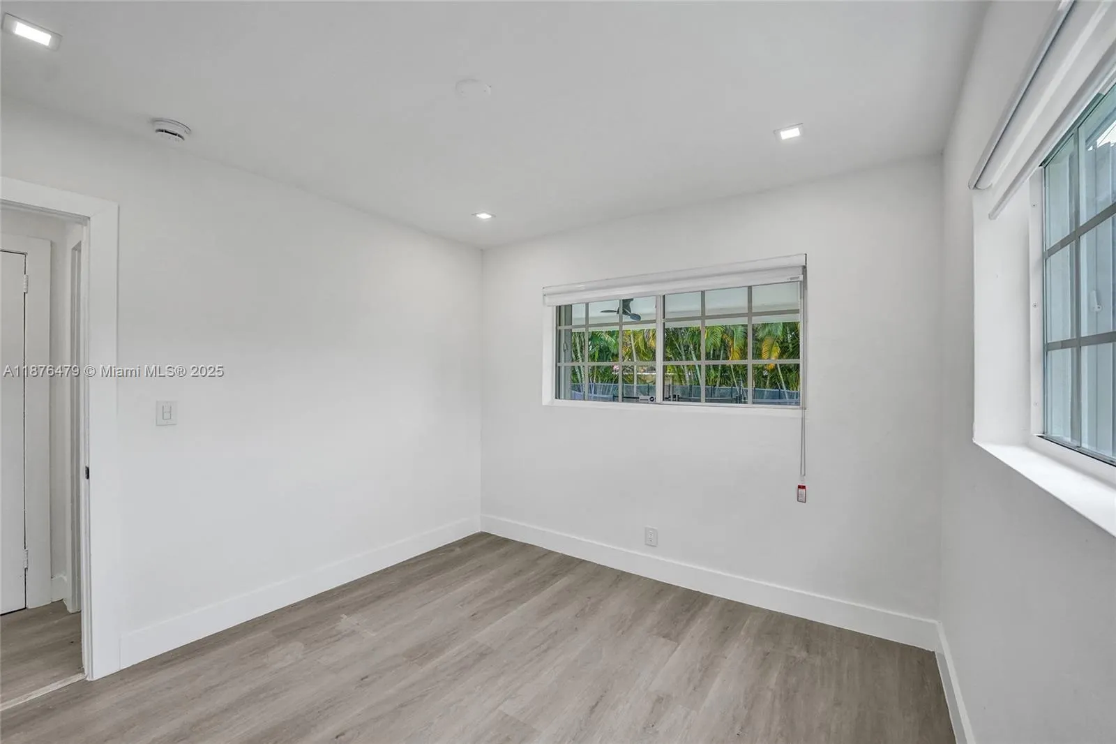 2101 N 15th Ave
