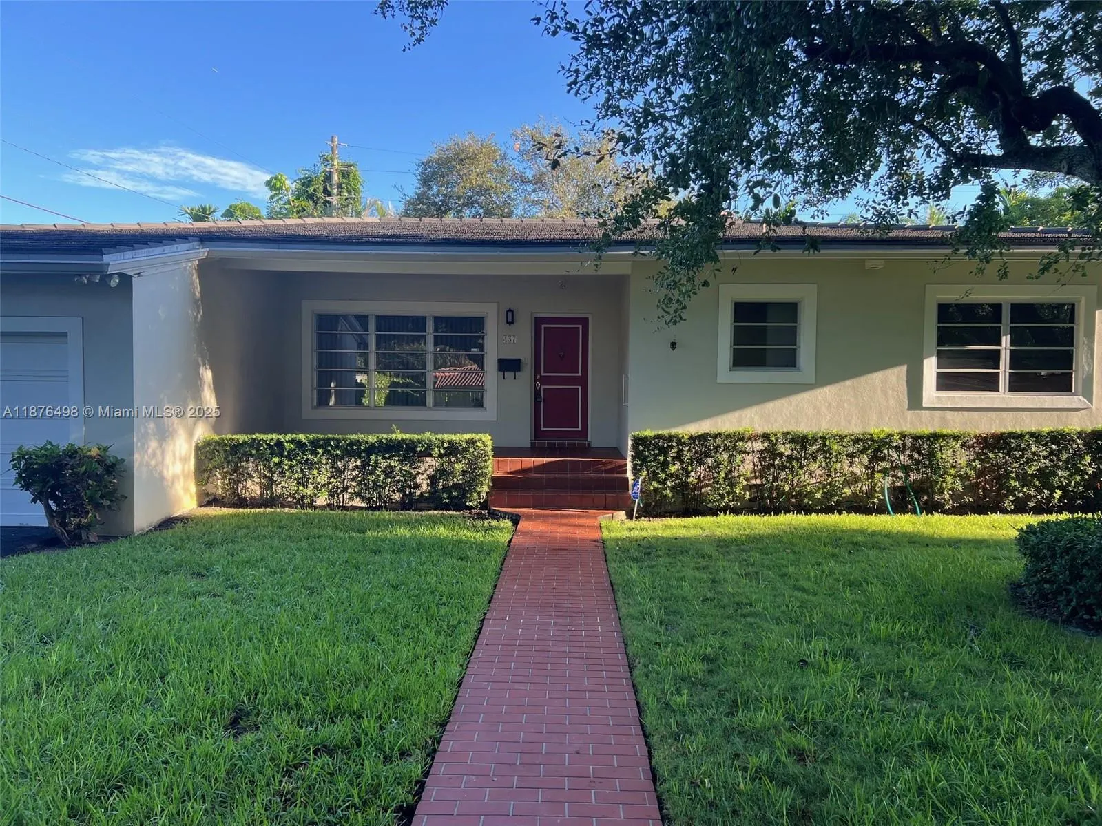437 Velarde Ave