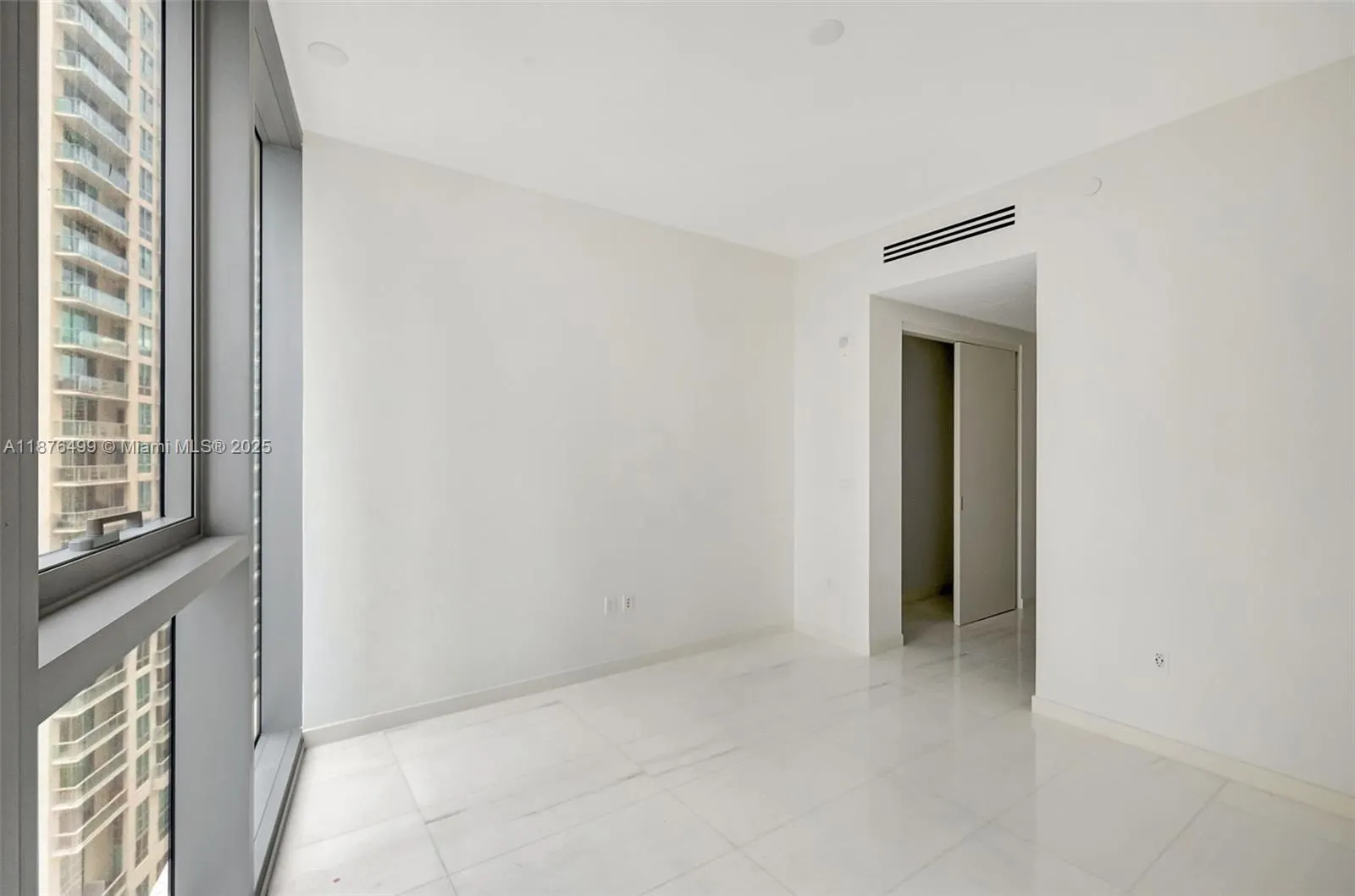 300 Biscayne Boulevard Way, #2402E