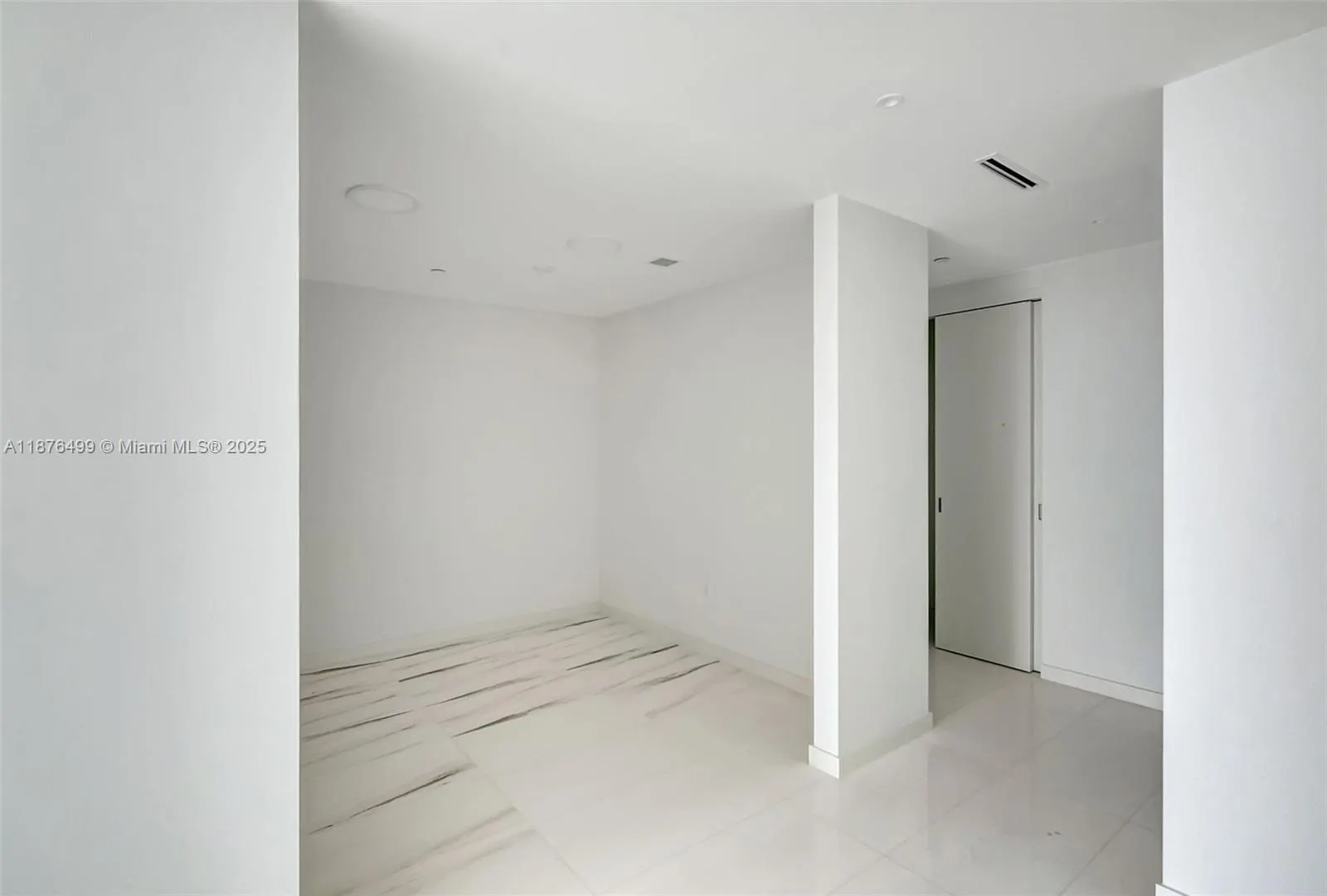 300 Biscayne Boulevard Way, #2402E