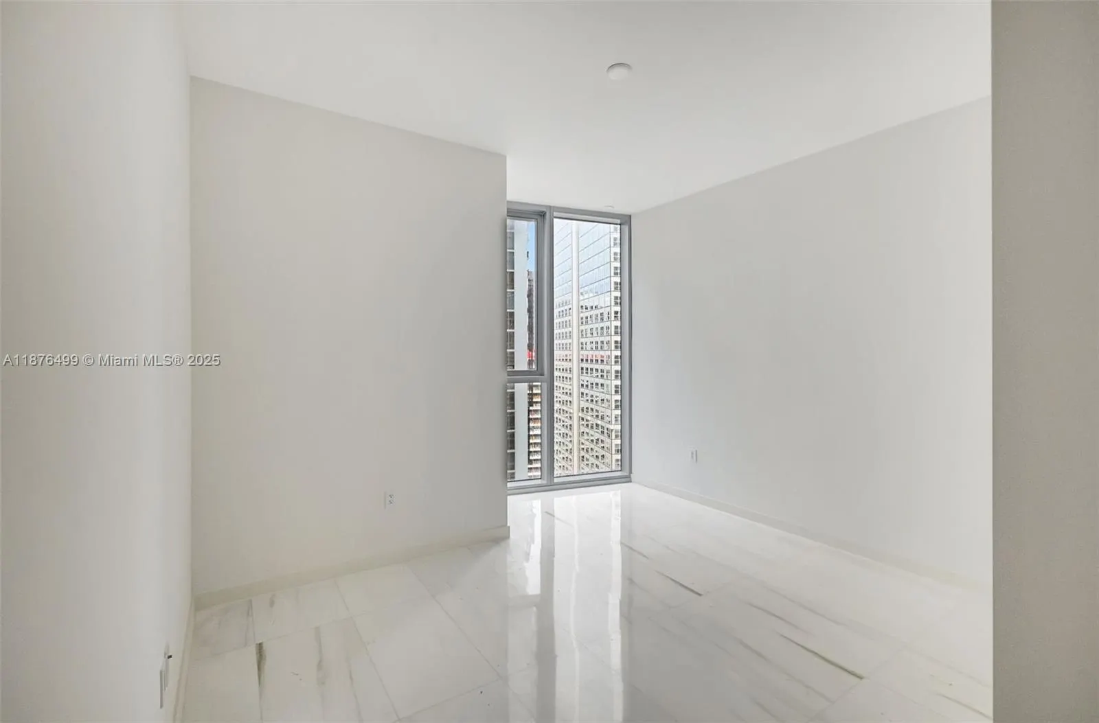 300 Biscayne Boulevard Way, #2402E