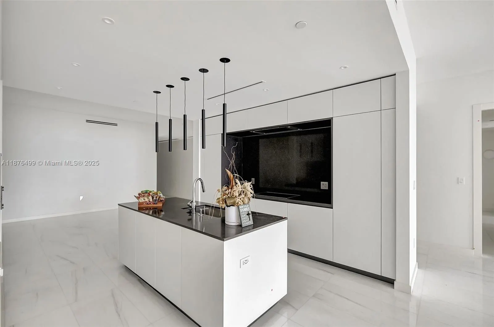 300 Biscayne Boulevard Way, #2402E