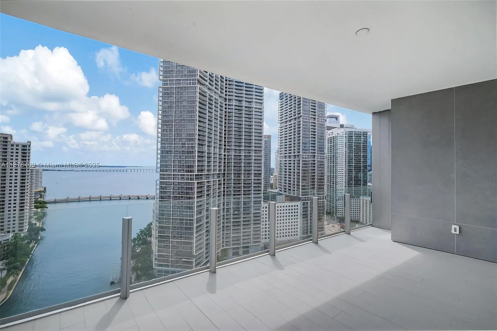 300 Biscayne Boulevard Way, #2402E