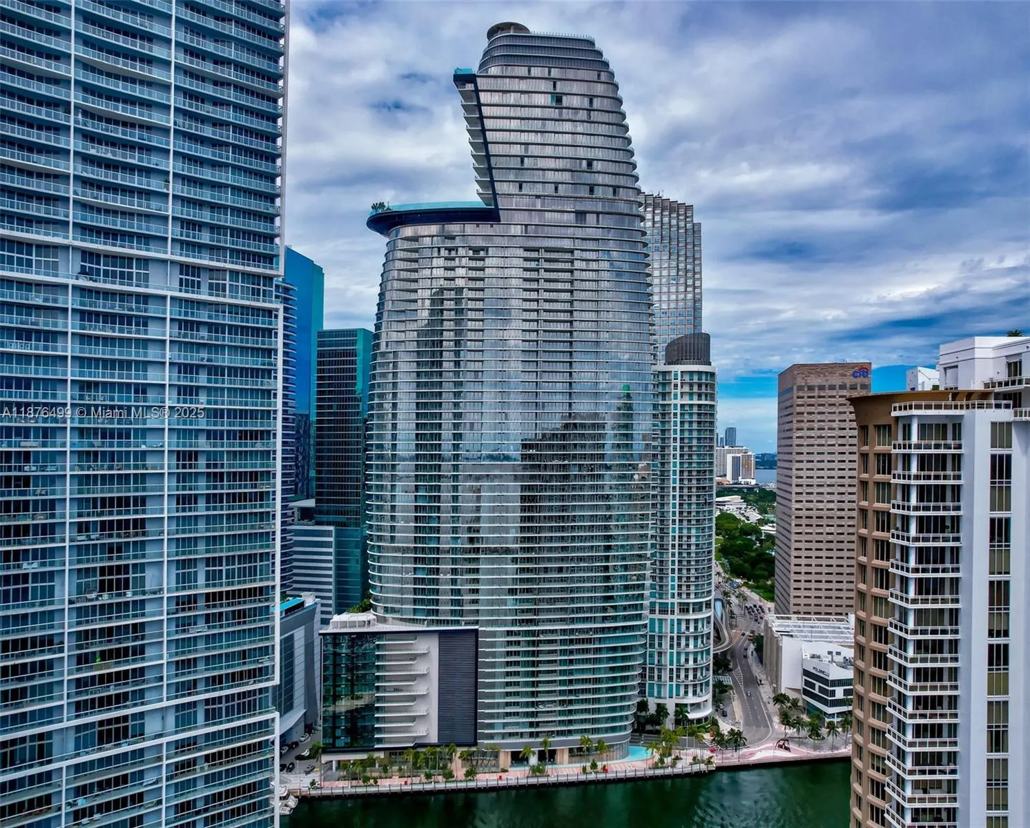 300 Biscayne Boulevard Way, #2402E