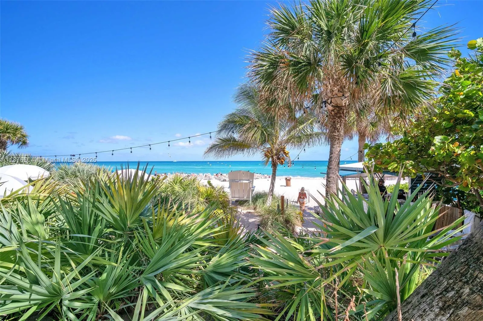 17315 Collins Ave, #607