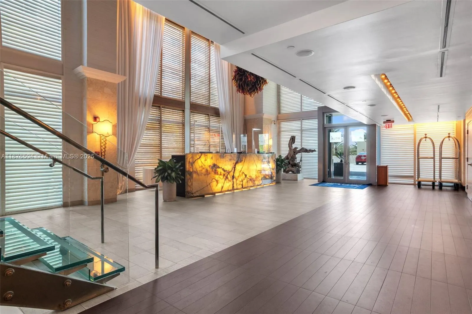17315 Collins Ave, #607