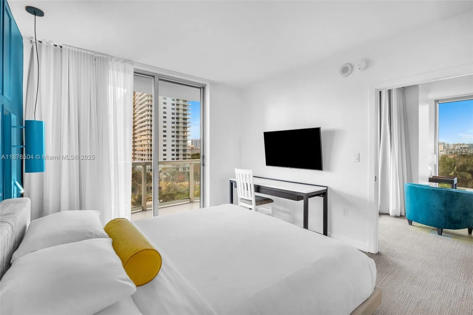 17315 Collins Ave, #607
