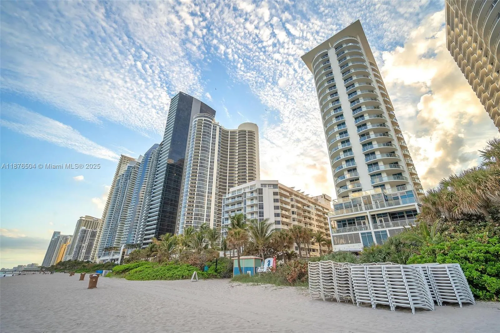 17315 Collins Ave, #607
