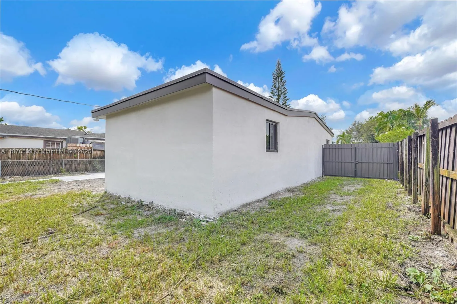 3315 NW 98th St