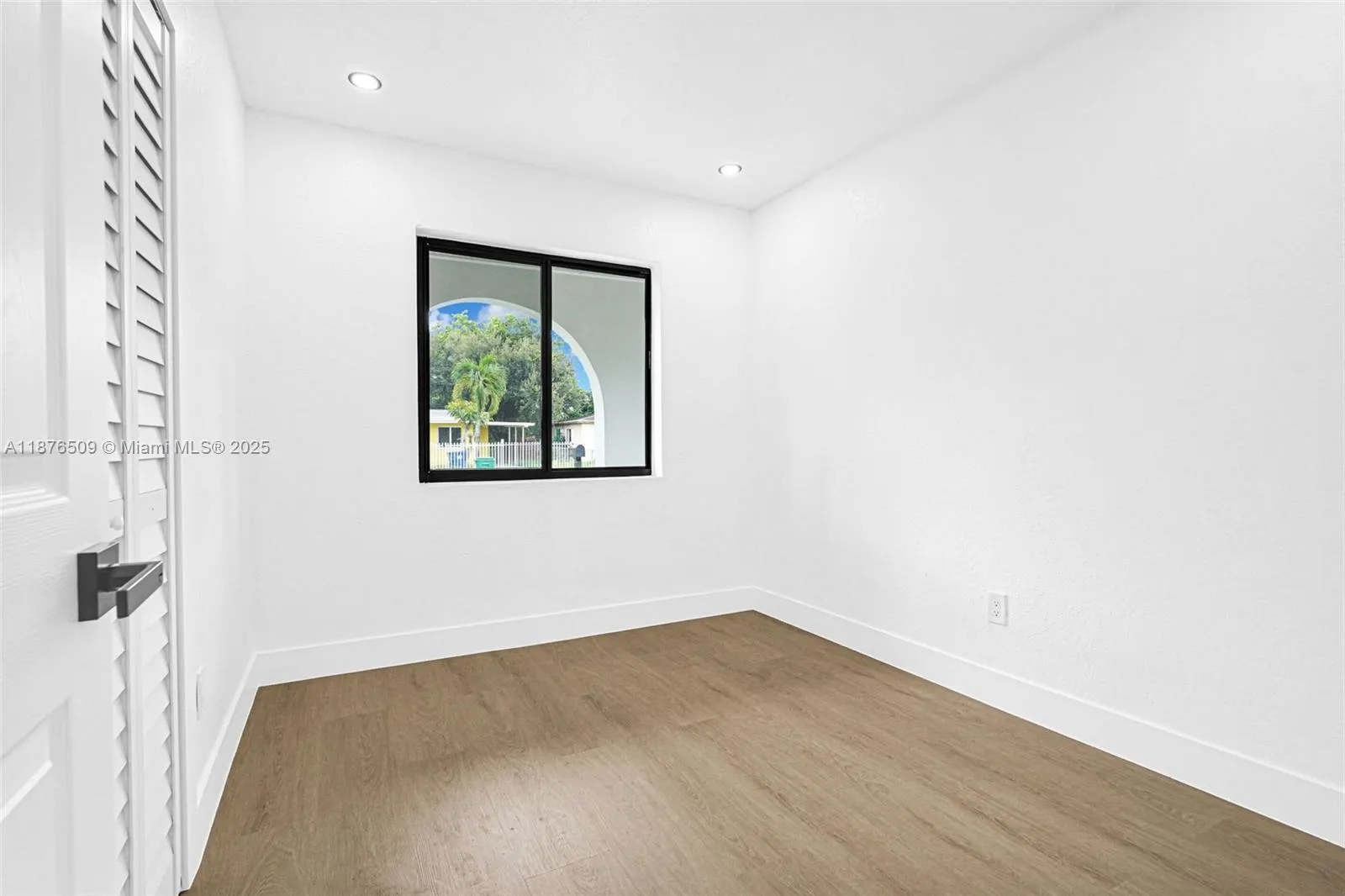 3315 NW 98th St