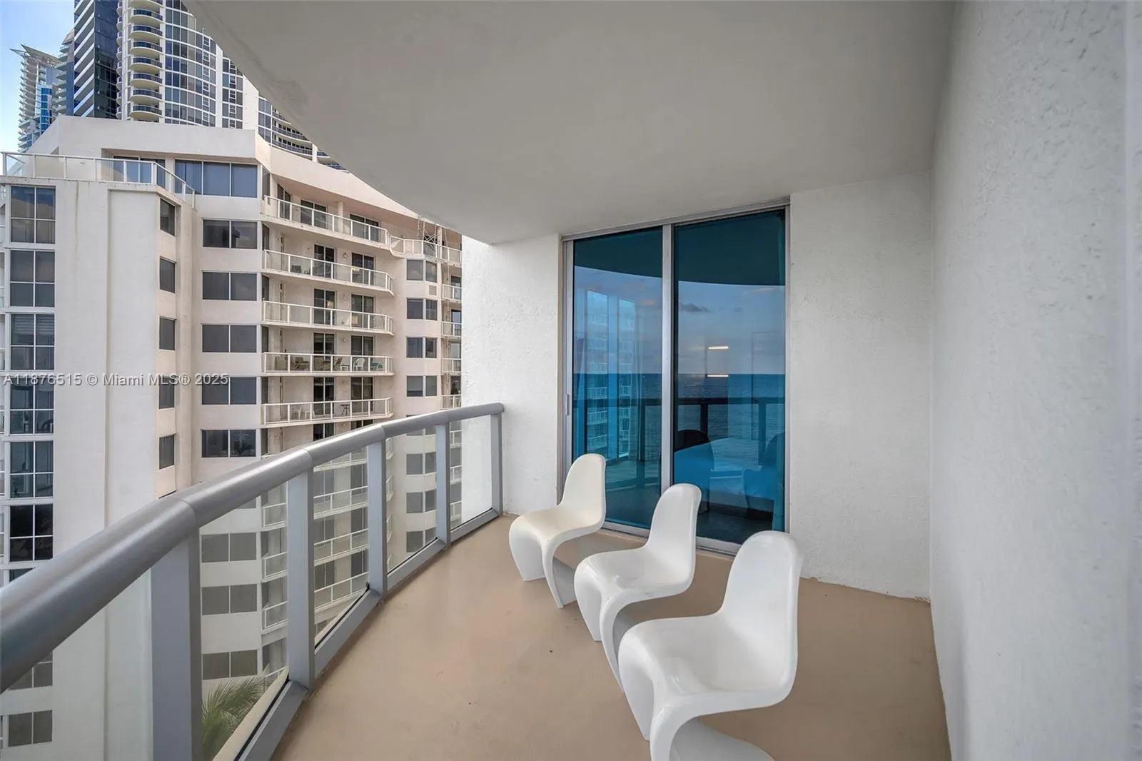 17315 Collins Ave, #702
