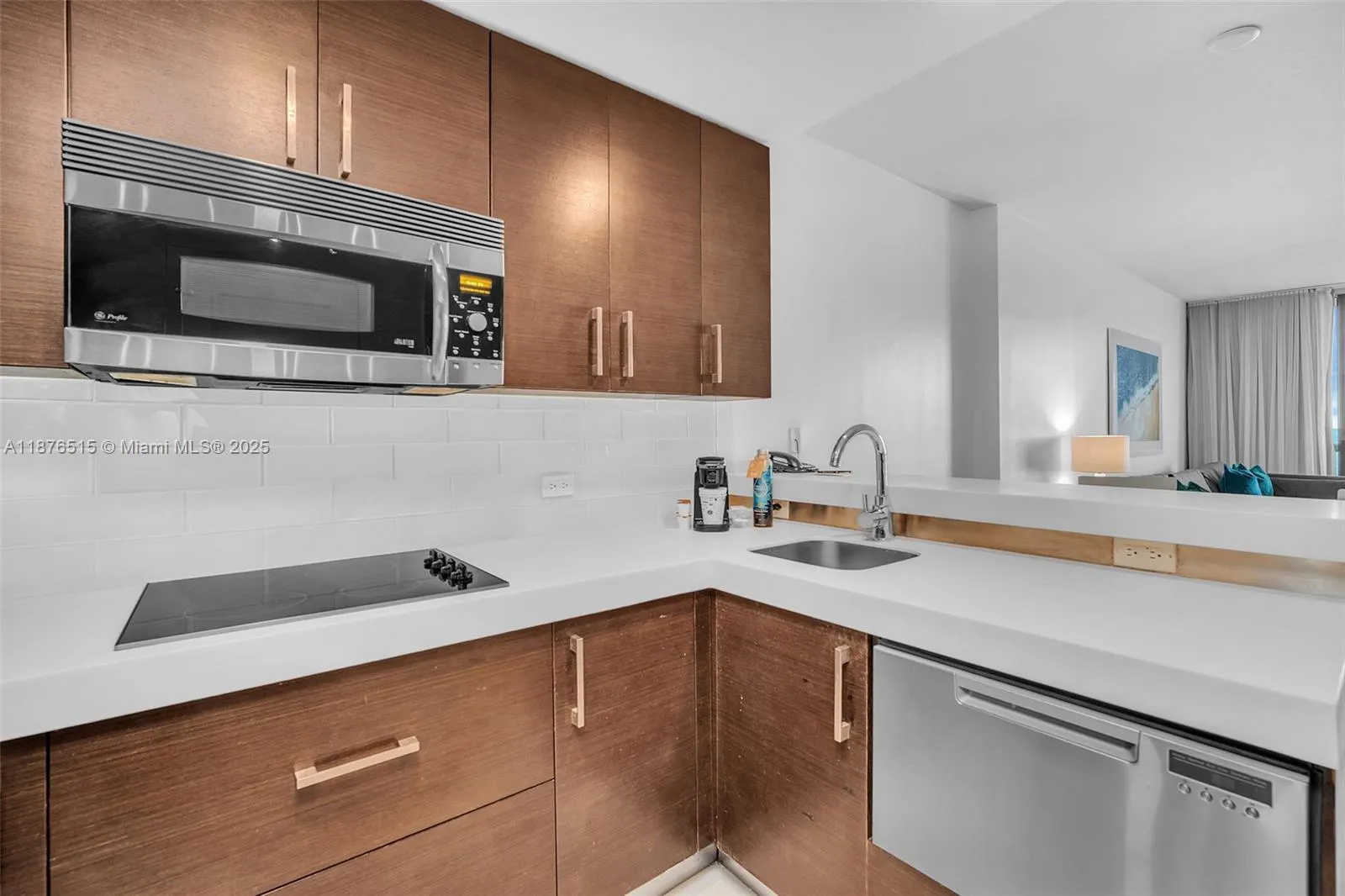 17315 Collins Ave, #702