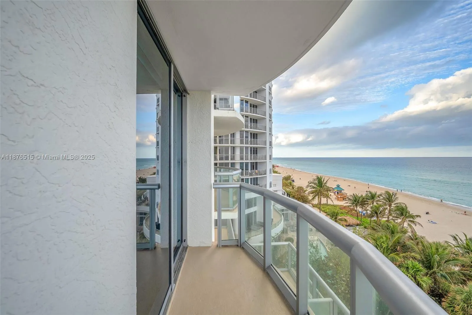 17315 Collins Ave, #702