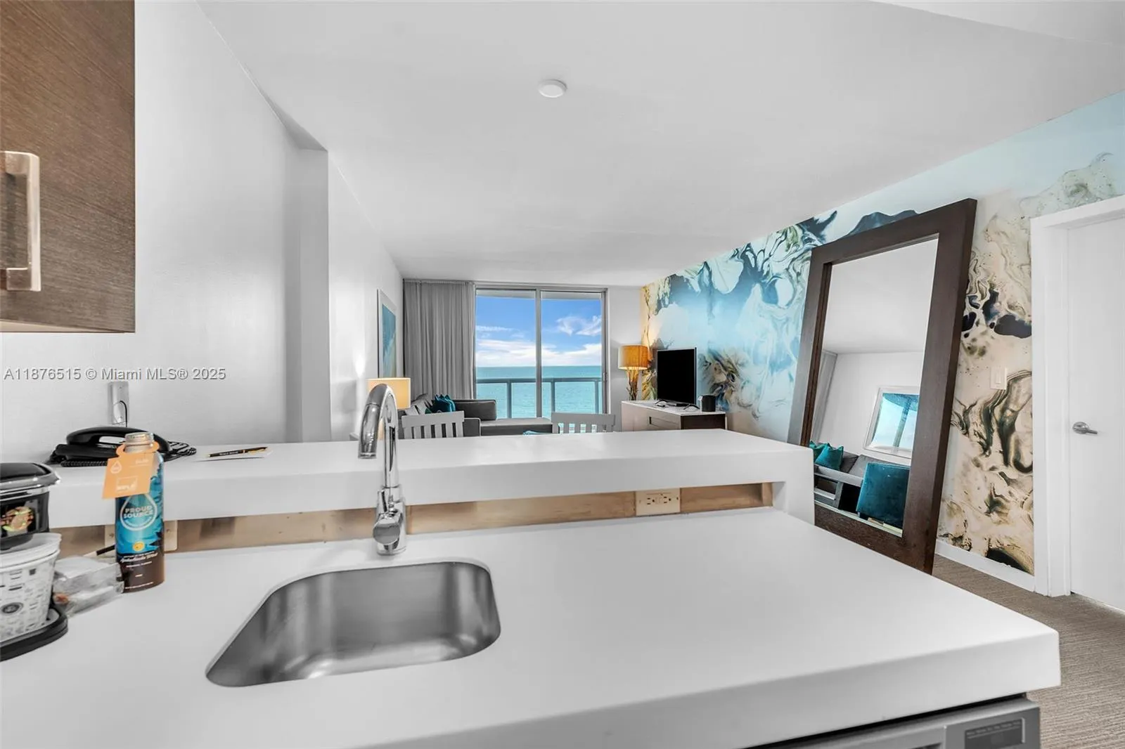 17315 Collins Ave, #702