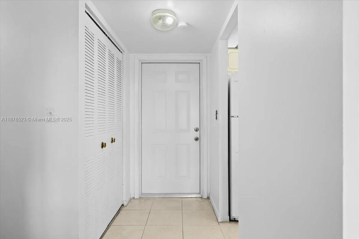 8345 Sunrise Lakes Blvd, #306