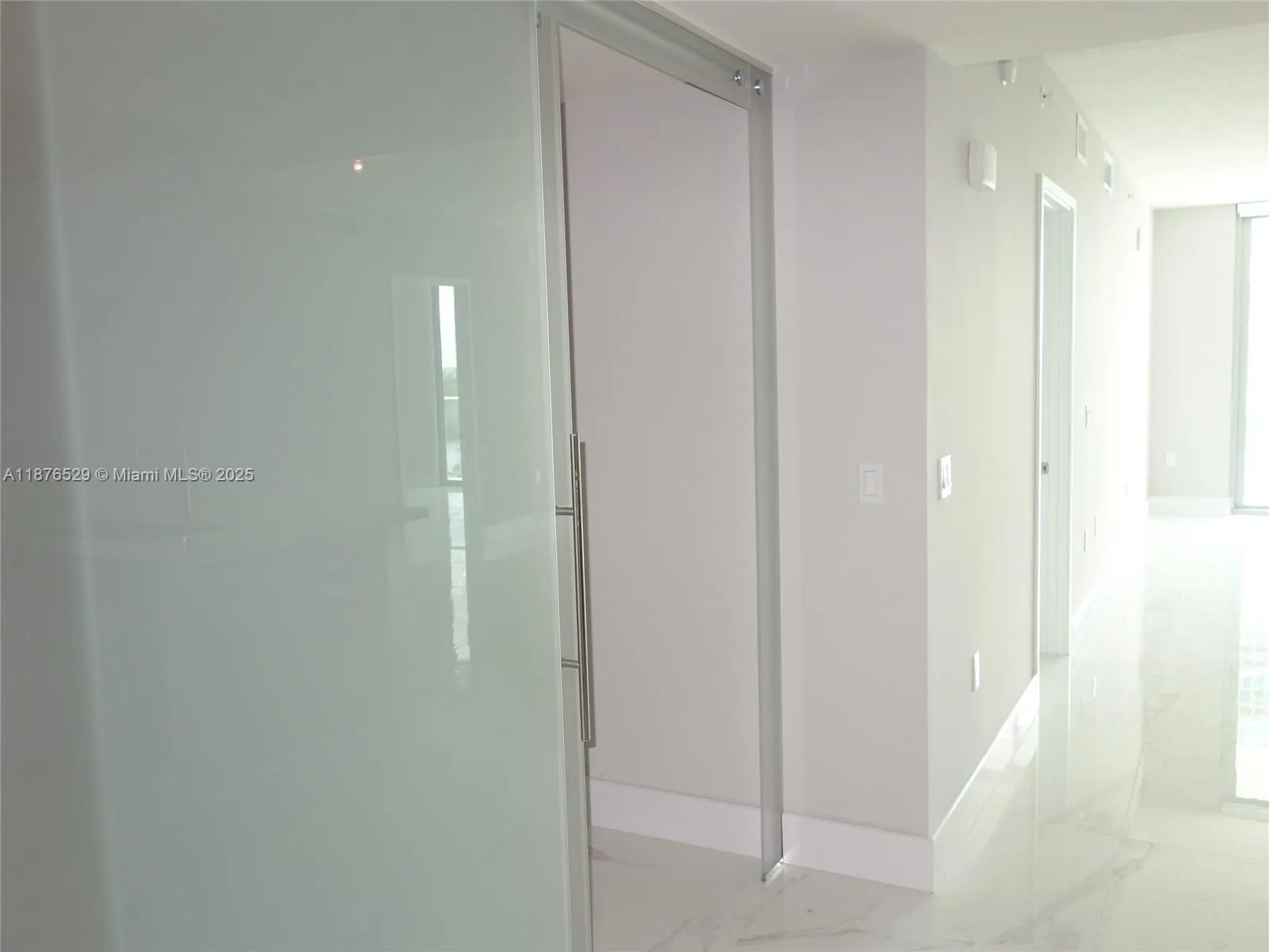 300 Sunny Isles Blvd, #1906