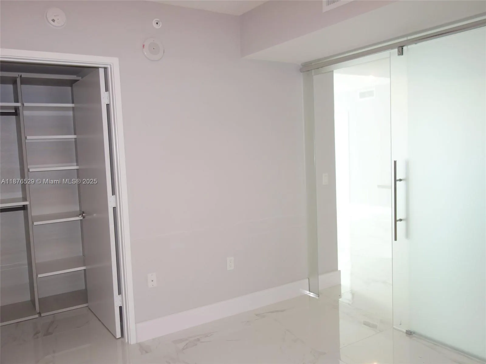 300 Sunny Isles Blvd, #1906