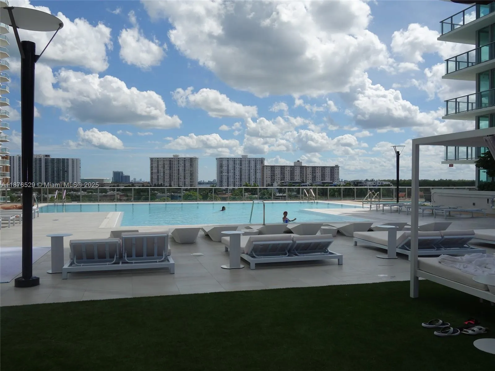 300 Sunny Isles Blvd, #1906