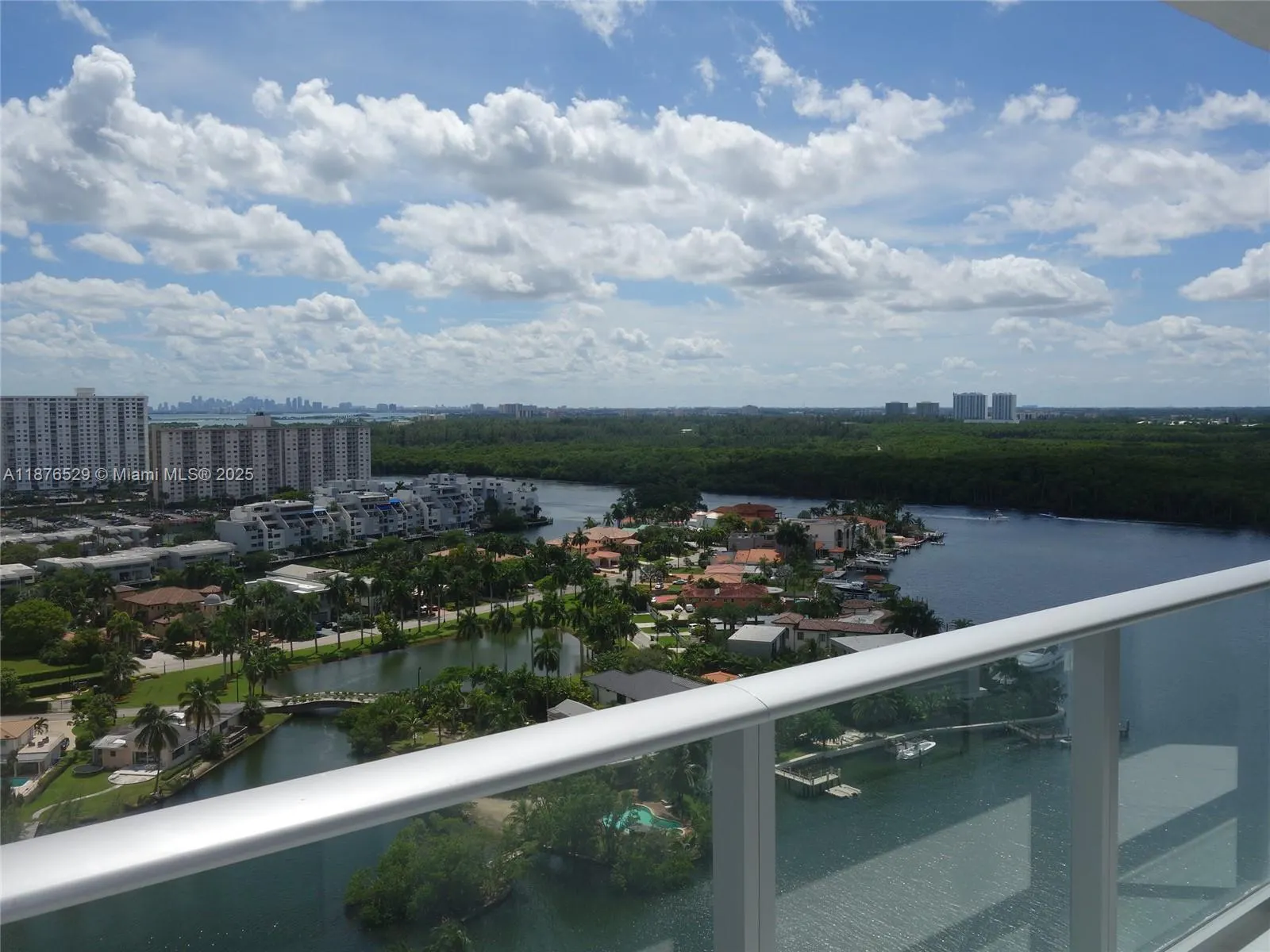 300 Sunny Isles Blvd, #1906