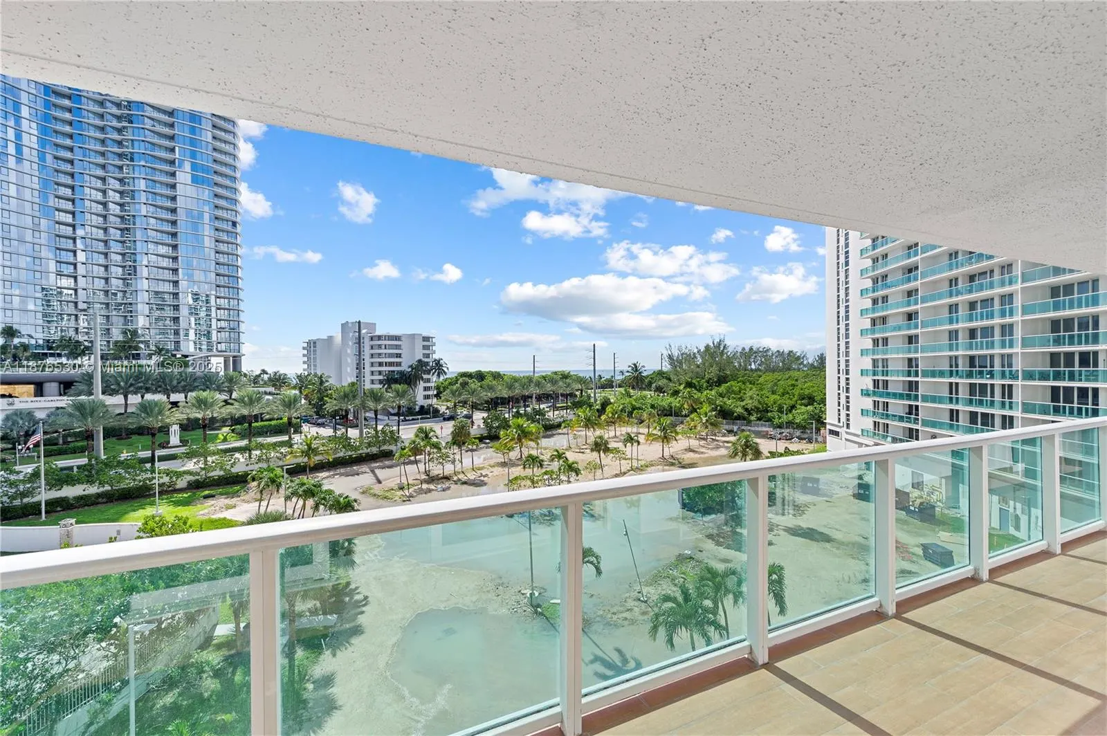 100 Bayview Dr, #507