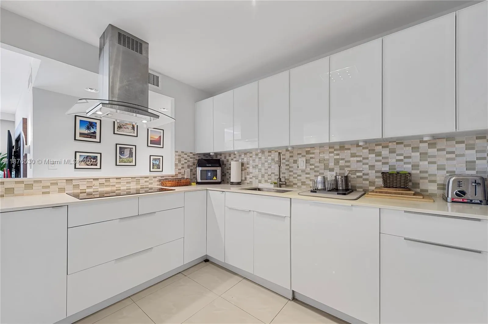100 Bayview Dr, #507