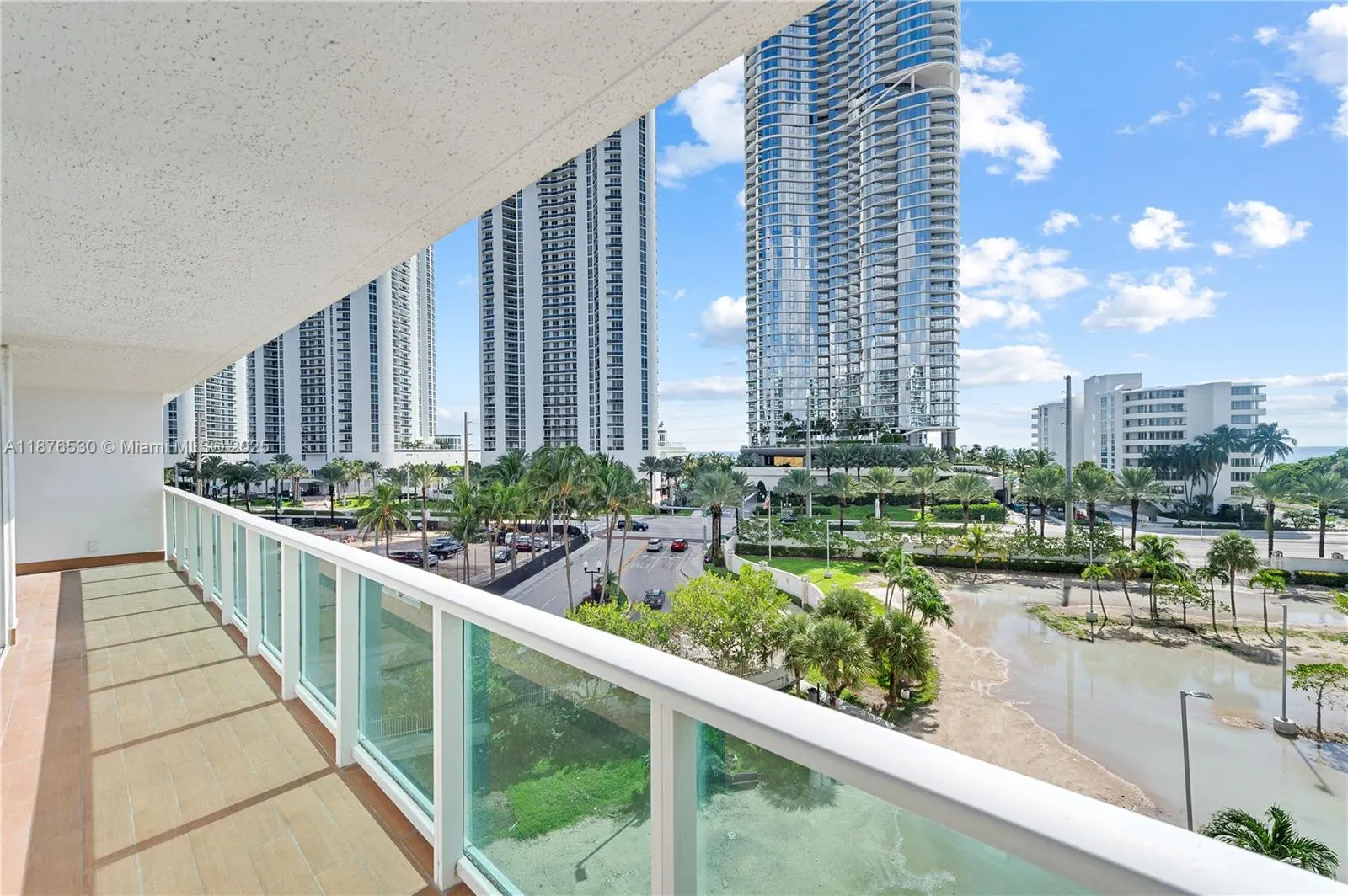 100 Bayview Dr, #507