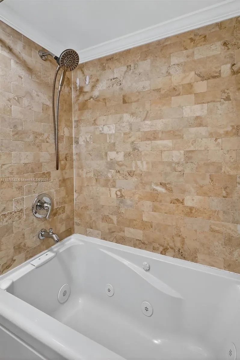 3745 NE 171st St, #57