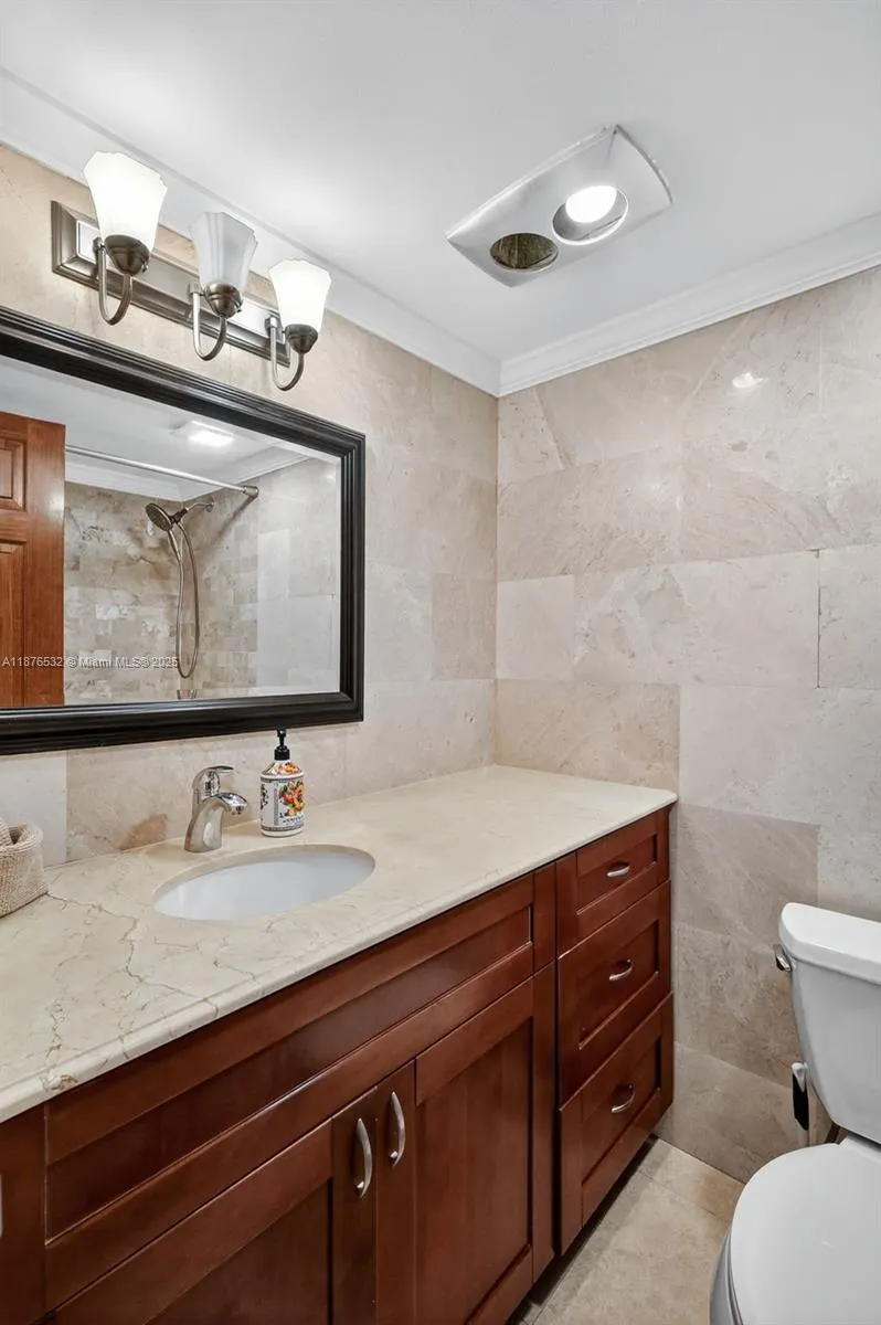 3745 NE 171st St, #57